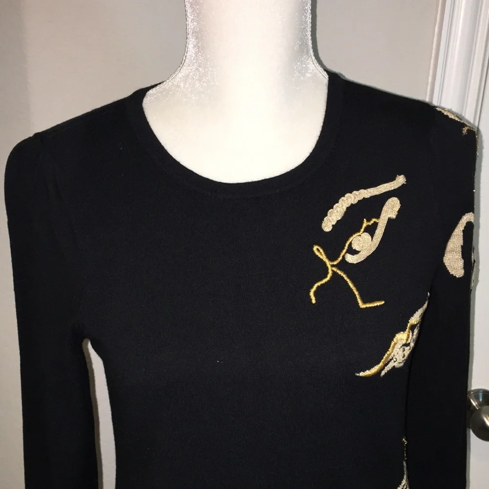 Chico’s Fine Gauge Knit Crewneck Pullover Sweater in Black w Gold Appliqué - Picture 3 of 10